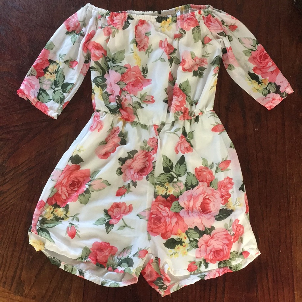 NWOT Off the Shoulder Floral Romper